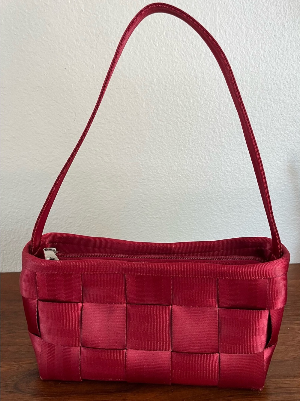 Harveys Red Woven Seatbelt Shoulder Bag Vintage